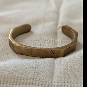 Noonday Angled Hammered Brass Cuff - Vintage & Rare 🛍️✨